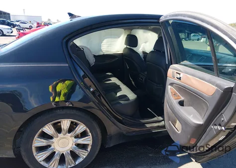 2009 Hyundai Genesis 3.8 z USA, uszkodzony, nr VIN KMHGC46E79U022112